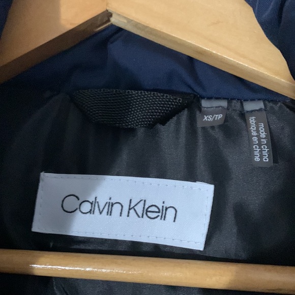 Brand new Navy Blue Calvin Klein Winter coat. Size XS. - Picture 2 of 6